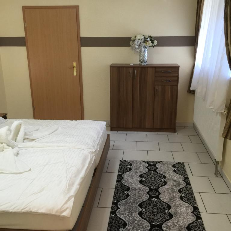 Boulevard Apartment Raunheim Bagian luar foto